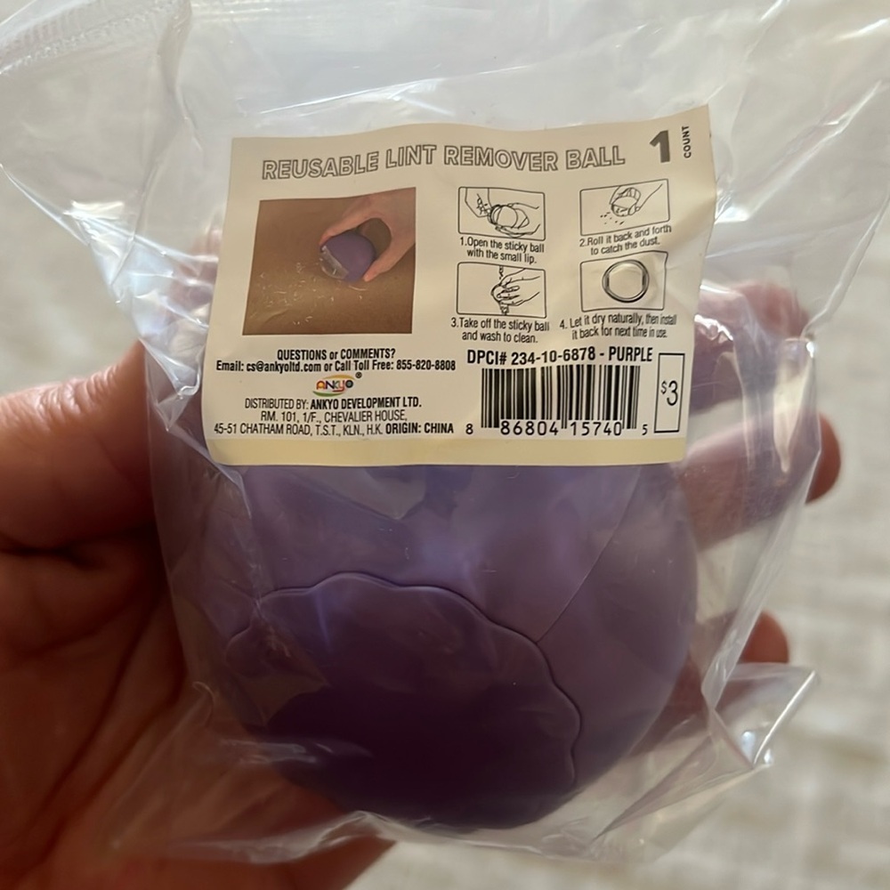 Reusable Lint Remover Ball - Picture 5 of 7